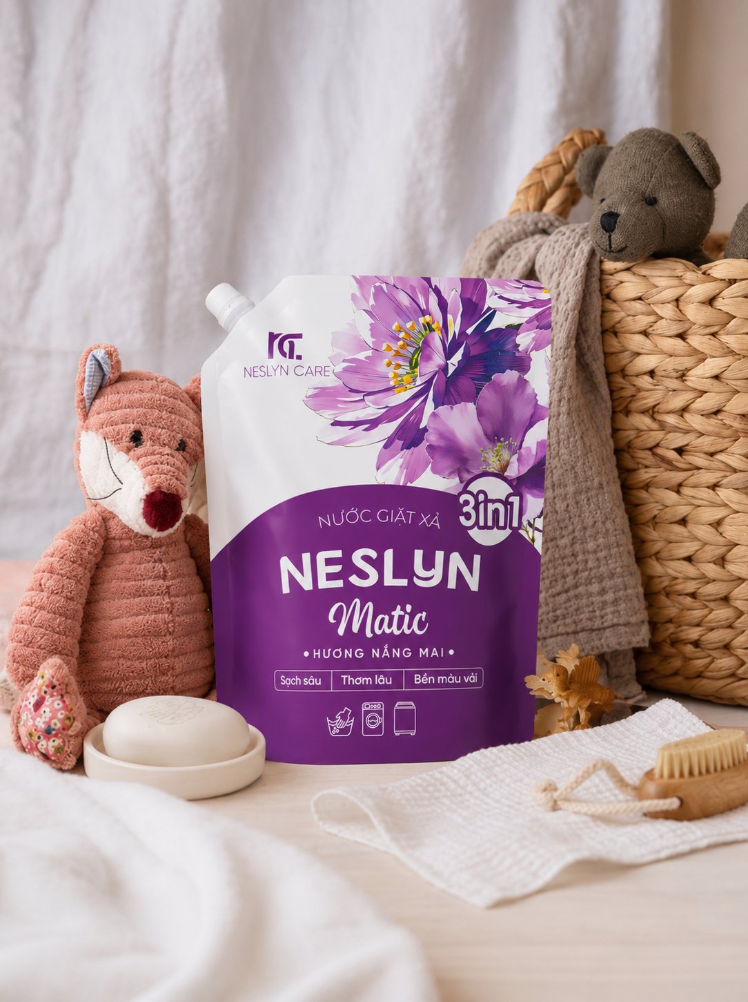 Nước giặt xả NesLyn Matic 3in1 hương Nắng Mai túi